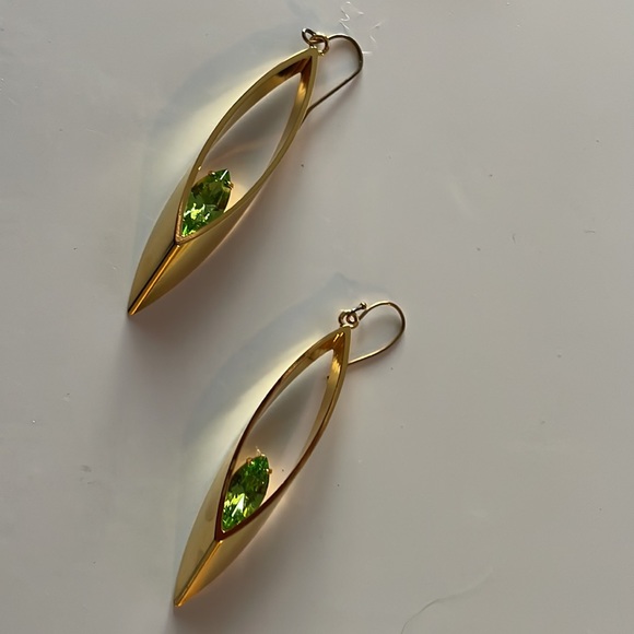 Earrings - Picture 2 of 4
